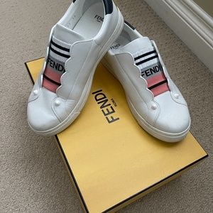 Fendi White Leather Slip-On Sneakers with Pink and Black Stripe